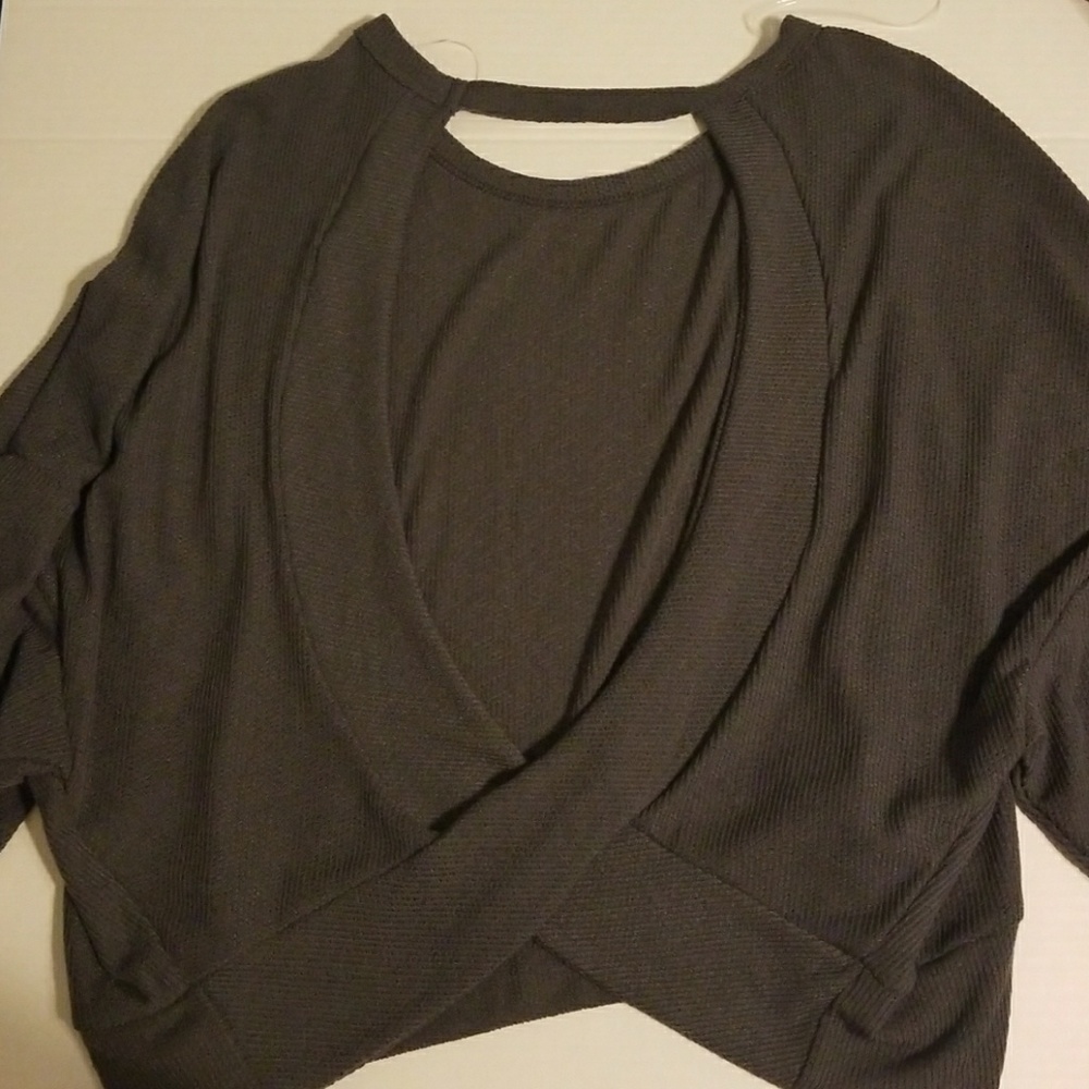 Surplice charcoal cropped top